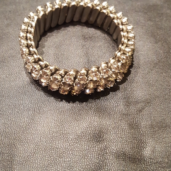 Vintage Rhinestone Bracelet - Picture 5 of 5